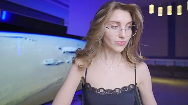 Snapshot of CassiaBlade1 chatting on April 2026 04:33:02 PM CassiaBlade1 online show from April 2026 04:33:02 PM