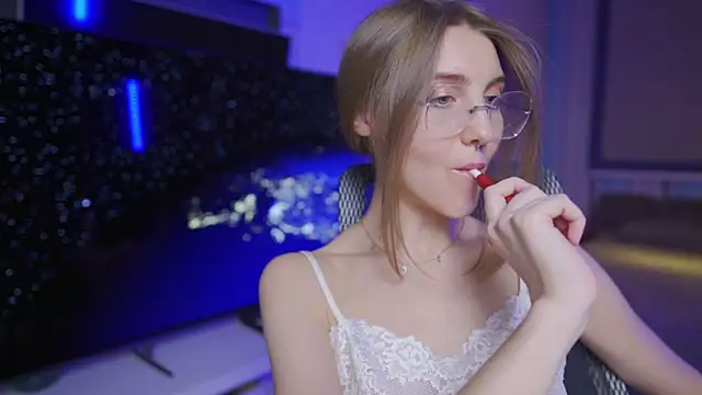 Snapshot of CassiaBlade1 chatting on April 2026 05:01:02 PM CassiaBlade1 online show from April 2026 05:01:02 PM