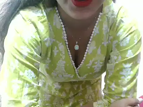 LovingPihu online show from February 2025 08:39:02 AM