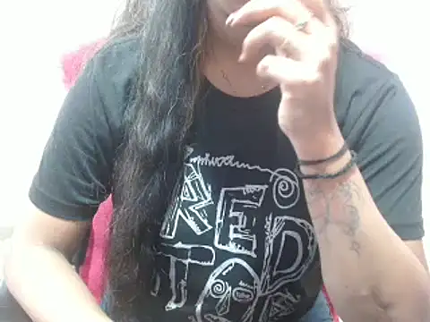 LovingPihu online show from March 2025 11:12:02 AM