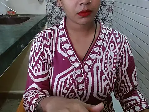 LovingPihu online show from October 2025 05:49:02 AM