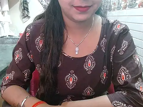 LovingPihu online show from April 2026 05:27:02 AM