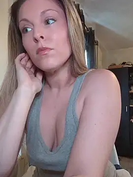 Snapshot of SavageHouseTV chatting on July 2026 09:20:01 PM SavageHouseTV online show from July 2026 09:20:01 PM