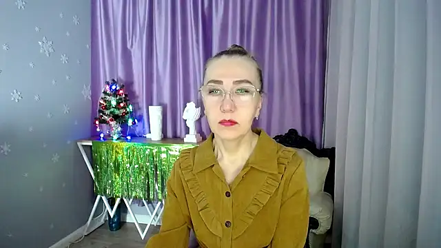 queen a n i online show from January 2025 01:19:01 PM