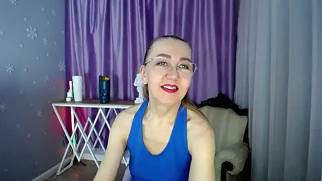 queen a n i online show from March 2025 11:25:02 AM