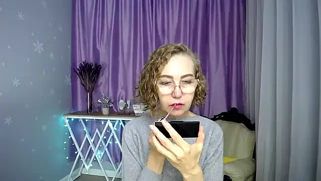 Snapshot of queen_a_n_i chatting on July 2026 05:00:01 AM queen a n i online show from July 2026 05:00:01 AM