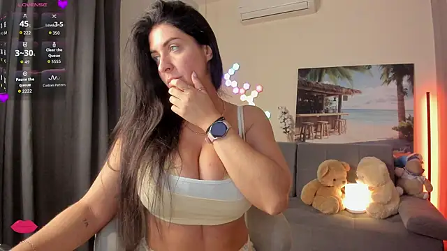 Snapshot of victorias_world chatting on March 2026 07:30:01 PM victorias world online show from March 2026 07:30:01 PM