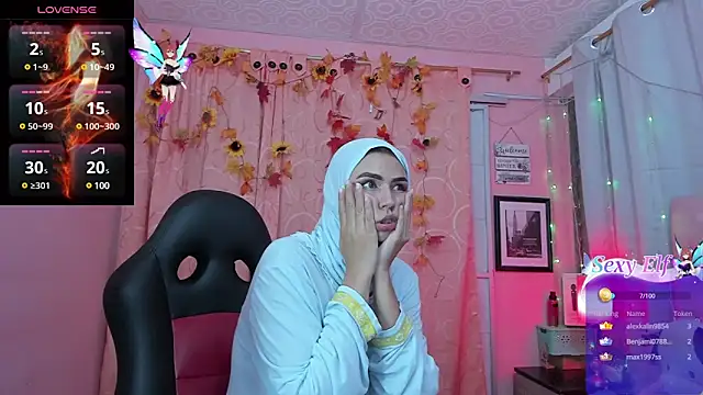 Snapshot of DarshaKhemu chatting on February 2025 12:10:01 AM DarshaKhemu online show from February 2025 12:10:01 AM