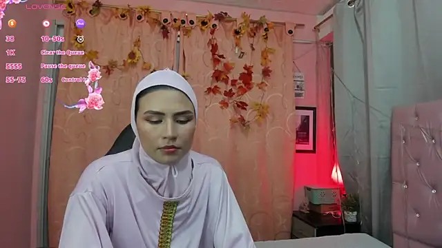 Snapshot of DarshaKhemu chatting on September 2025 08:43:01 PM DarshaKhemu online show from September 2025 08:43:01 PM