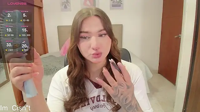 Miley Baker online show from February 2025 01:11:01 PM