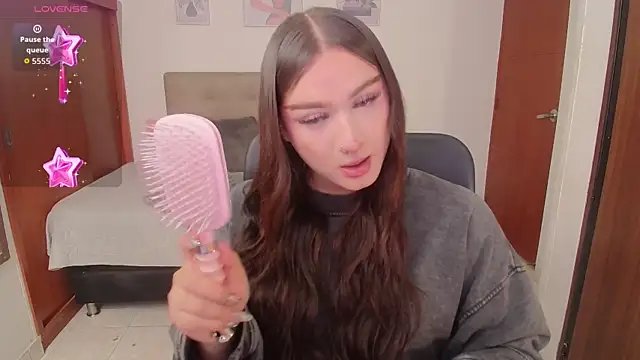 Miley Baker online show from October 2025 02:39:02 PM