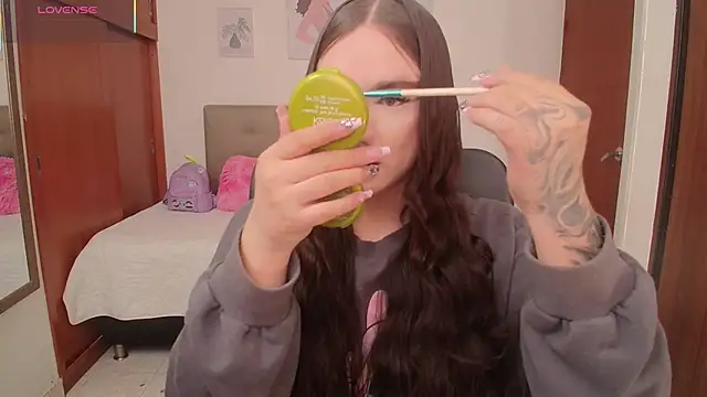 Miley Baker online show from February 2026 01:37:02 PM