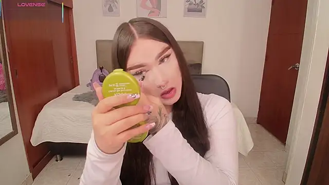 Miley Baker online show from February 2026 03:31:02 PM