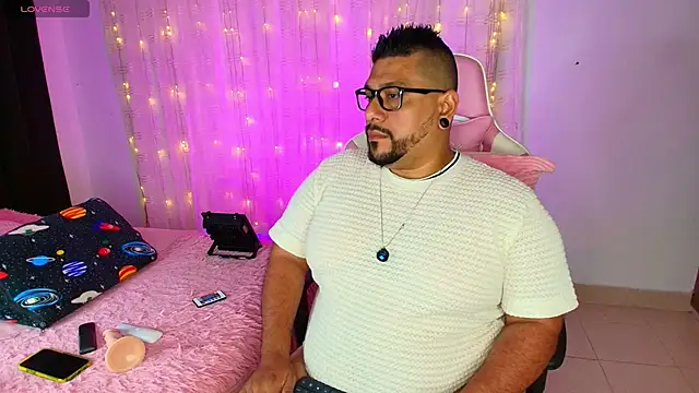 Snapshot of jacoob_woods chatting on March 2025 02:17:01 AM jacoob woods online show from March 2025 02:17:01 AM