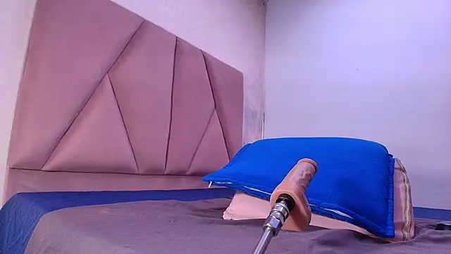 lay navas online show from September 2025 07:14:02 PM