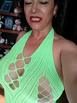 Snapshot of Friendly_2024 chatting on December 2024 01:43:02 PM Friendly 2024 online show from December 2024 01:43:02 PM