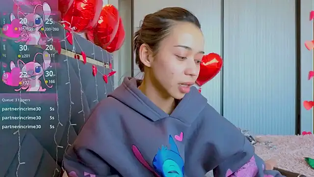 Mia Tin online show from February 2025 08:59:02 AM