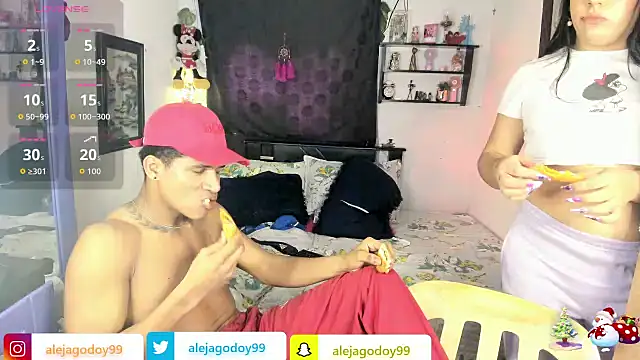 kimgodoy online show from December 2025 07:53:02 PM