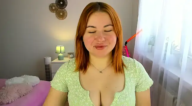 Snapshot of LAYLAxSTAR chatting on March 2025 10:52:01 AM LAYLAxSTAR online show from March 2025 10:52:01 AM