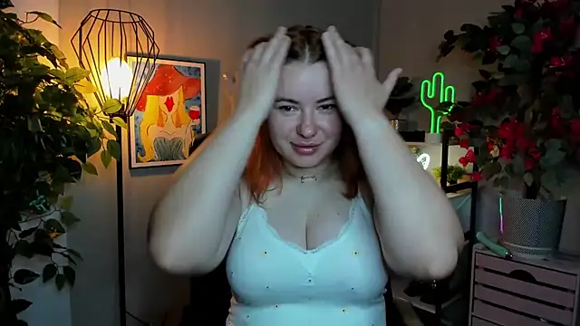 Snapshot of LAYLAxSTAR chatting on September 2025 06:34:01 AM LAYLAxSTAR online show from September 2025 06:34:01 AM