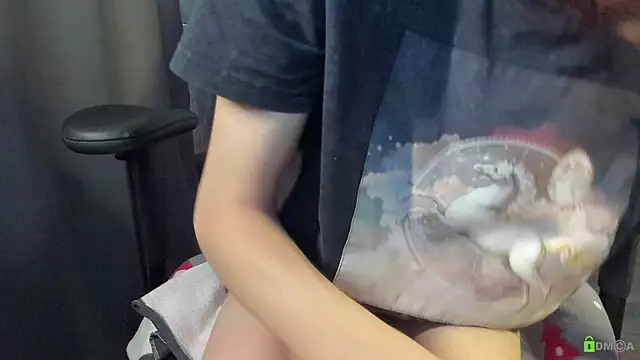 Courtney Luv online show from September 2025 02:38:01 PM