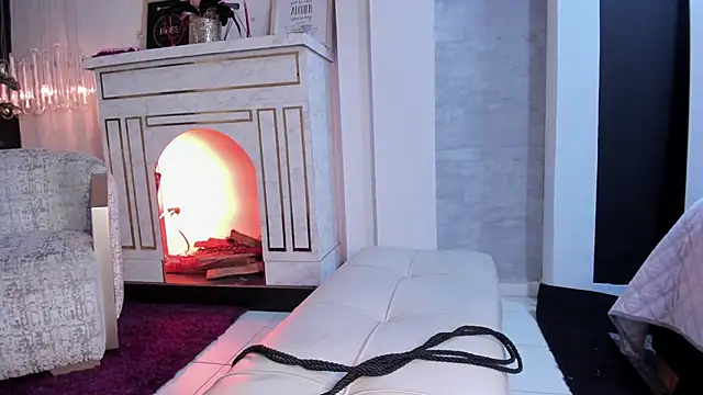  liathompsom09 online show from March 2025 08:00:01 PM