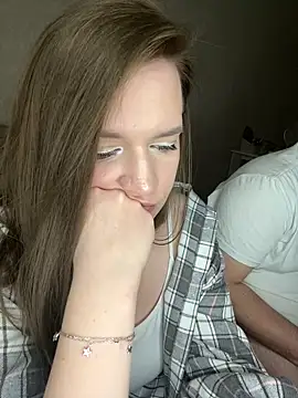 Snapshot of HellMoor chatting on January 2025 12:58:02 AM HellMoor online show from January 2025 12:58:02 AM