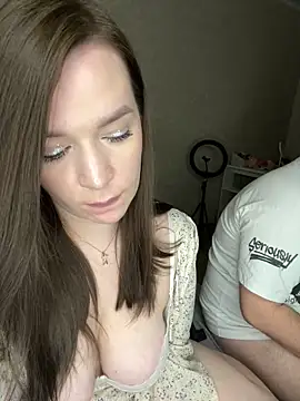 Snapshot of HellMoor chatting on February 2025 04:59:02 PM HellMoor online show from February 2025 04:59:02 PM