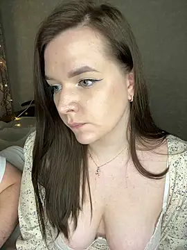 Snapshot of HellMoor chatting on February 2025 01:53:02 AM HellMoor online show from February 2025 01:53:02 AM