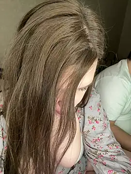 Snapshot of HellMoor chatting on March 2025 10:34:02 PM HellMoor online show from March 2025 10:34:02 PM