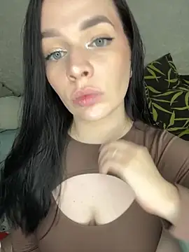 Snapshot of HellMoor chatting on September 2025 04:50:01 PM HellMoor online show from September 2025 04:50:01 PM