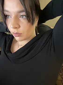 Snapshot of HellMoor chatting on October 2025 08:10:01 PM HellMoor online show from October 2025 08:10:01 PM