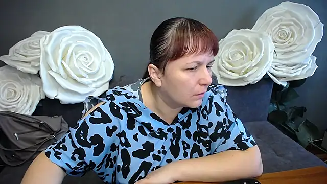 Snapshot of AliceInksSweetty chatting on September 2025 06:12:02 AM AliceInksSweetty online show from September 2025 06:12:02 AM