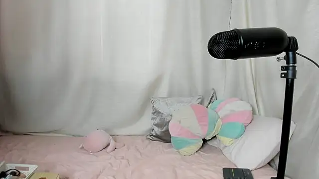 Snapshot of susy_angel chatting on September 2025 11:46:02 AM susy angel online show from September 2025 11:46:02 AM