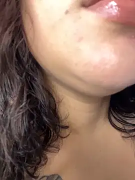 Snapshot of susy_angel chatting on March 2026 12:41:02 AM susy angel online show from March 2026 12:41:02 AM