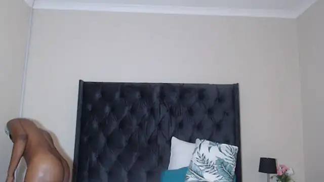 Sexynaughty Gal online show from December 2024 08:21:02 PM