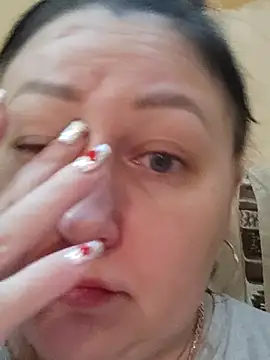 Snapshot of Rini333 chatting on February 2025 06:45:02 PM Rini333 online show from February 2025 06:45:02 PM