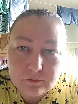 Snapshot of Rini333 chatting on October 2025 08:15:02 AM Rini333 online show from October 2025 08:15:02 AM