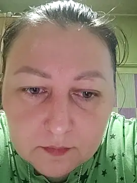 Snapshot of Rini333 chatting on October 2025 02:35:01 PM Rini333 online show from October 2025 02:35:01 PM