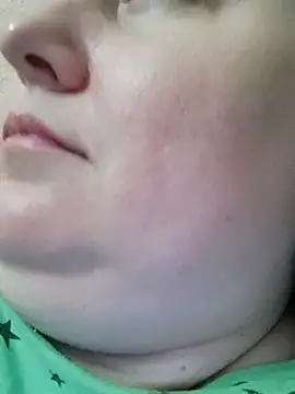 Snapshot of Rini333 chatting on October 2025 04:57:01 PM Rini333 online show from October 2025 04:57:01 PM