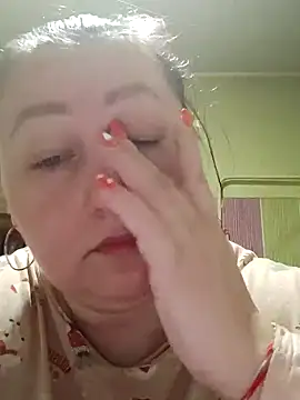 Snapshot of Rini333 chatting on December 2025 09:30:01 PM Rini333 online show from December 2025 09:30:01 PM