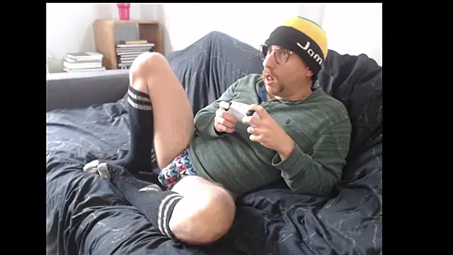 whiskyjane69 online show from October 2025 12:17:01 PM