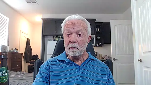 Snapshot of rockpoint69 chatting on March 2026 09:06:01 PM rockpoint69 online show from March 2026 09:06:01 PM