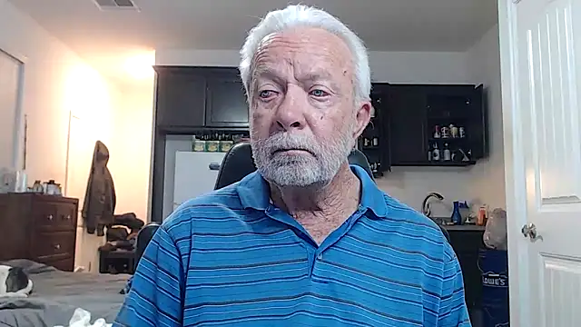 Snapshot of rockpoint69 chatting on March 2026 10:44:01 AM rockpoint69 online show from March 2026 10:44:01 AM