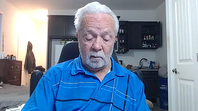 Snapshot of rockpoint69 chatting on March 2026 01:17:02 PM rockpoint69 online show from March 2026 01:17:02 PM