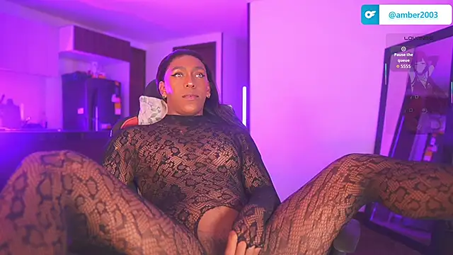 Snapshot of AmberRaus chatting on April 2026 11:35:01 AM AmberRaus online show from April 2026 11:35:01 AM