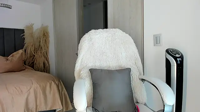 NatalieClark online show from February 2025 01:11:01 PM