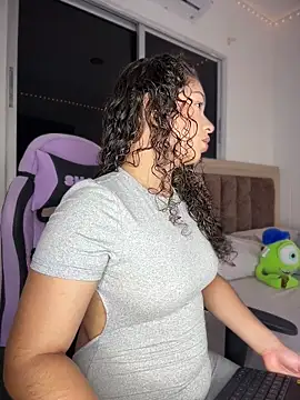 Snapshot of Shara_dreams chatting on March 2026 12:27:02 AM Shara dreams online show from March 2026 12:27:02 AM