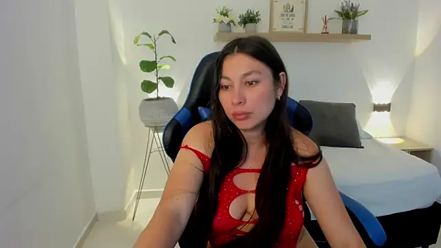 Snapshot of bella_99_ chatting on May 2026 02:45:01 PM bella 99 online show from May 2026 02:45:01 PM