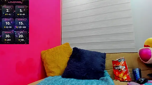 Snapshot of Pocahontas_d chatting on February 2025 06:31:01 AM Pocahontas d online show from February 2025 06:31:01 AM